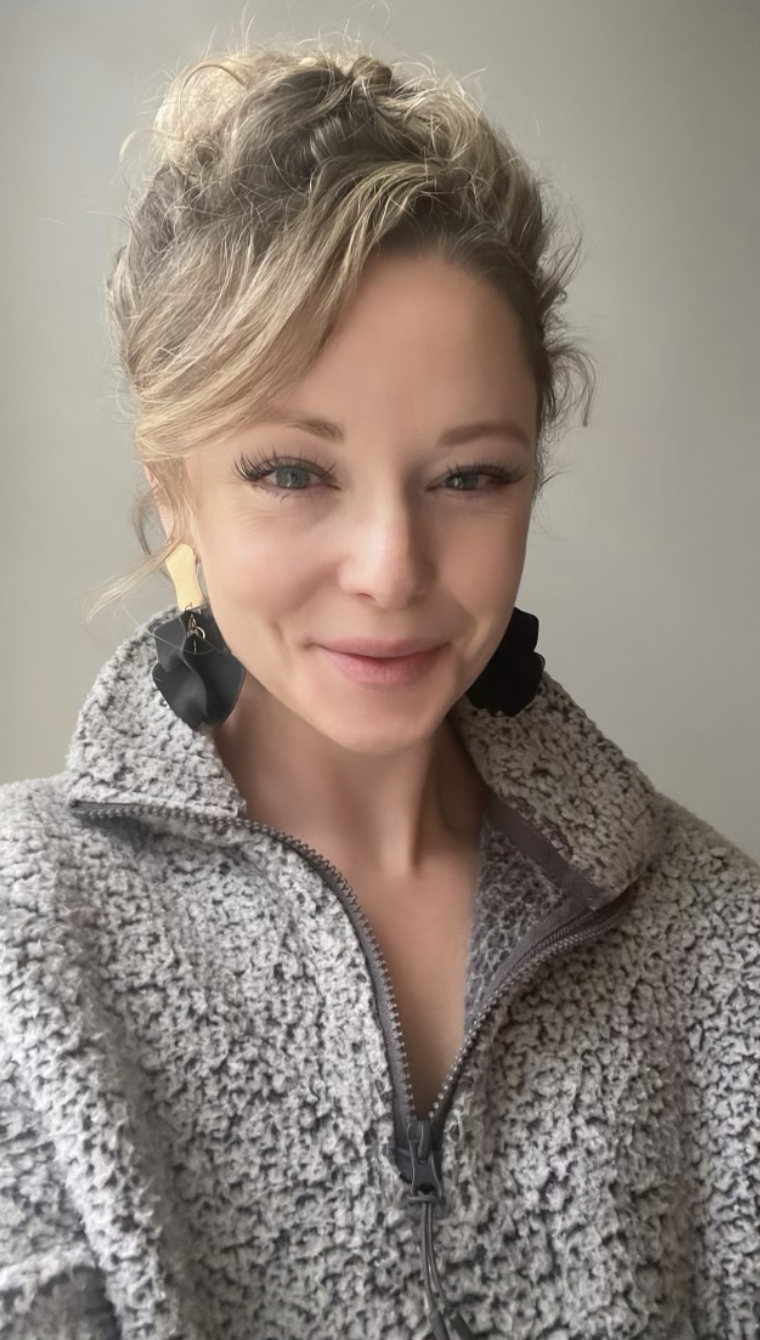 Dr. Vanessa L. Cazás-Moreno